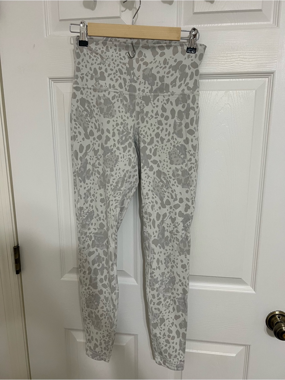 lululemon athletica Light Gray Animal Print High-Rise Leggings